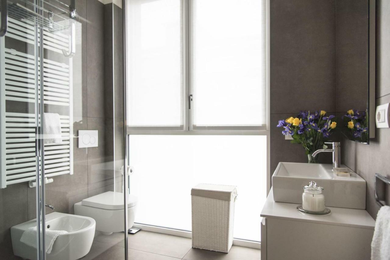 Design & New Center Apartments Milan Bagian luar foto