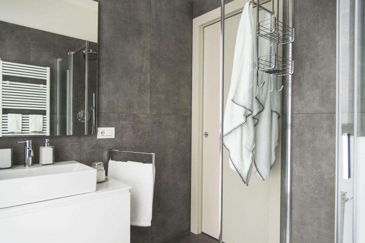 Design & New Center Apartments Milan Bagian luar foto