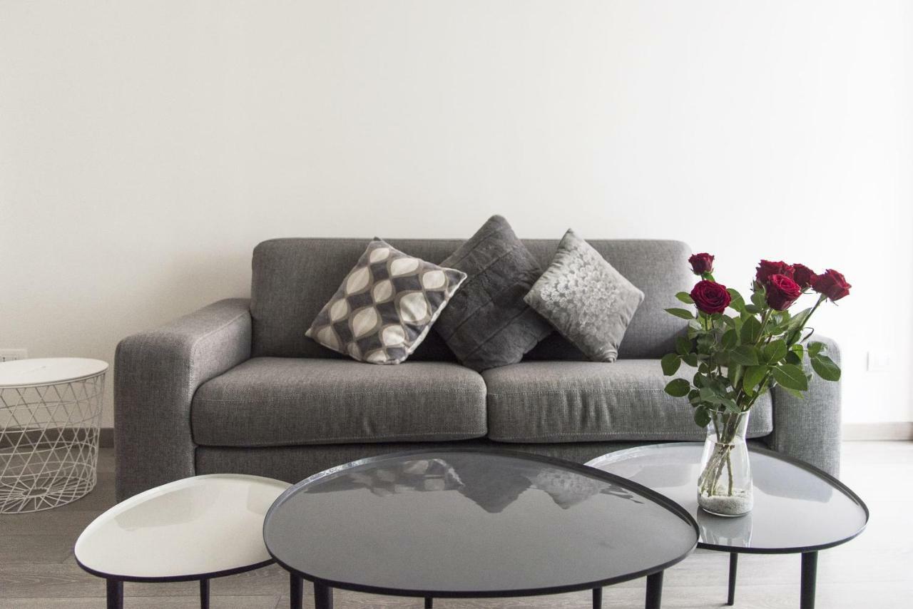 Design & New Center Apartments Milan Bagian luar foto